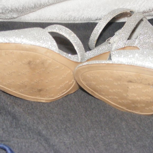 Kelly & Katie Silver Sparkle Sandals - Picture 12 of 15